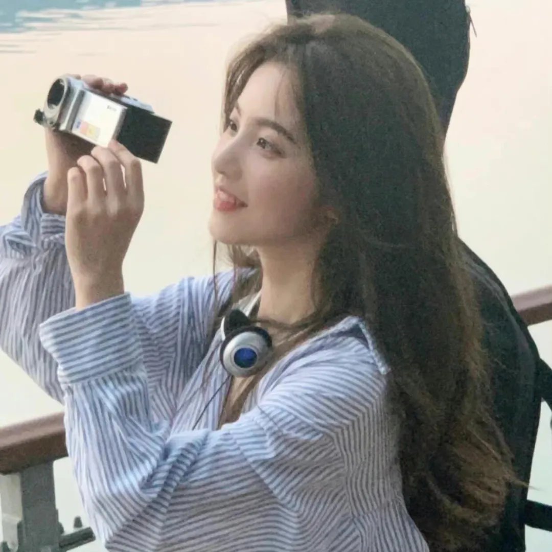 回村后我被全网直播了